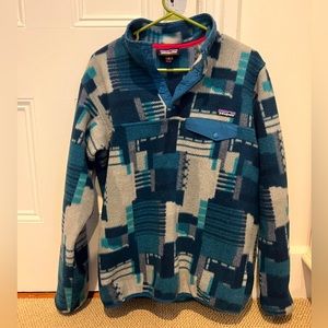 Patagonia Synchilla. Size L. Blues/gray. Lightly worn